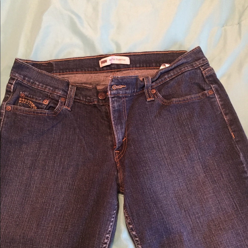 Levi’s 524 Too Superlow Jeans.